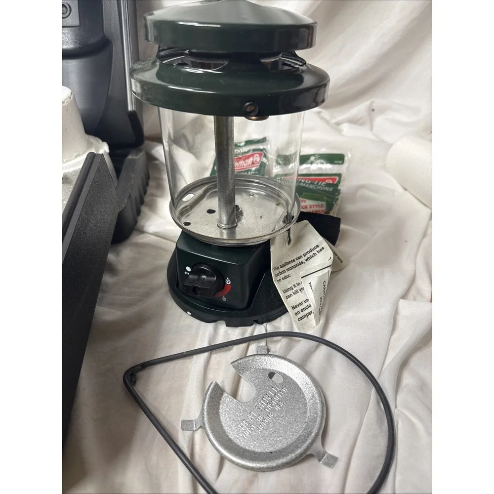 Coleman Dual Mantle Portable Green Propane Camp Lantern 5155 & Hard Case NEW
